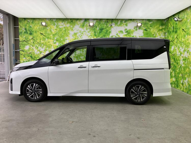 セレナ1.4 e-POWER ハイウェイスターV