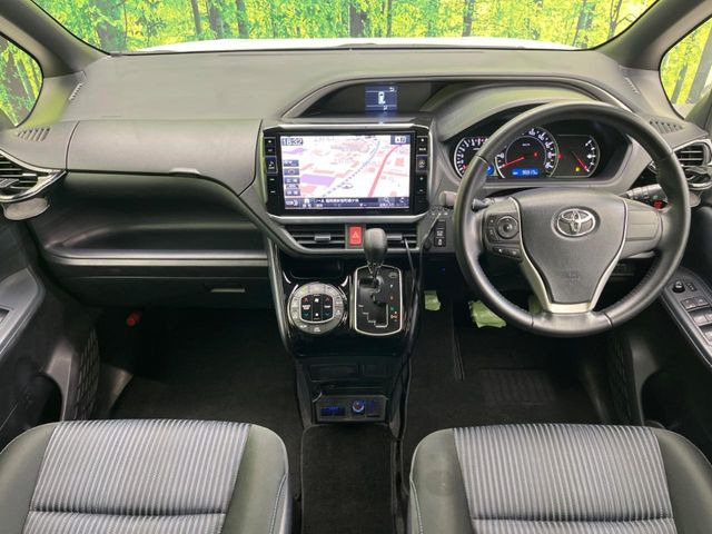 ヴォクシー2.0 ZS 煌II