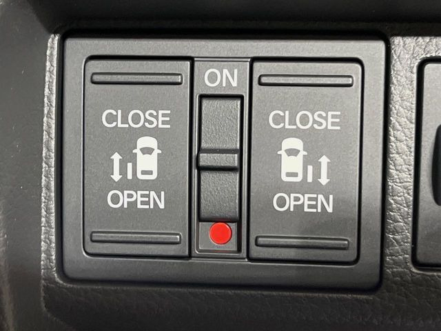 �y�����p���[�X���C�h�h�A�z�X�}�[�g�L�[��^�]�Ȃ̃X�C�b�`�Ō�ȗ����X���C�h�h�A�̊J���\���d��������͂����ăh�A���J����K�v�������A�����Ȃ��q�l�ł��ȒP�ɊJ���߂ł����K�ł���