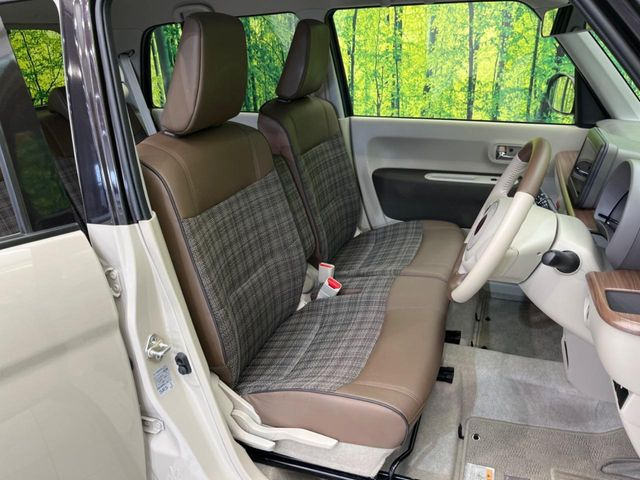 �y�n�[�t���U�[�V�[�g�z�������ƍ���S�n�𗼗������l�C�̃V�[�g���w�ʁE���ʂ̃t�@�u���b�N�f�ނ́A�ʋC���̗ǂ��⊊��ɂ����ɗD��Ă��܂��B�C���╞���ɍ��E���ꂸ���K�ɂ���肢�������܂��B