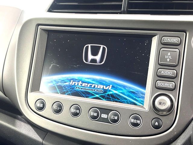 �y���[�J�[�����i�r�z�C���e���A�ɗn�����ރX�^�C���b�V���ȁu��p�݌v�v���[�J�[�i�r�𑕔��􎋔F���⑀�쐫�ȂǊ�{���\�ɂ��D��A���㎿�ȃJ�[���C�t�����y���݂��������܂��B