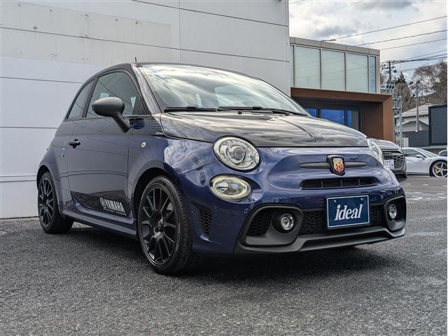 アバルト595モンスターエナジー ヤマハ