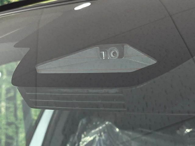 �y�g���^�Z�[�t�e�B�Z���X�z���s���ɑO���̎ԗ�����F�����A�Փ˂������Ȏ��͌x��ƃu���[�L�ŏՓˉ���Ɣ�Q�y�����A�V�X�g�B�����S�Ƀh���C�u�����y���݂��������܂��B