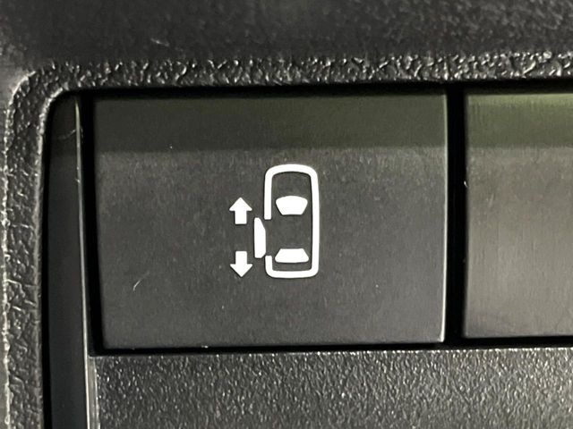 �y�p���[�X���C�h�h�A�z�X�}�[�g�L�[��^�]�Ȃ̃X�C�b�`�ŃX���C�h�h�A�̊J���\���d��������͂����ăh�A���J����K�v�������A���������q�l�ł��A�d���ו��������Ă��鎞�����N�ɊJ���߂ł��܂���