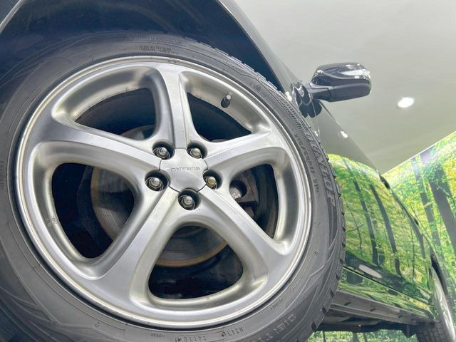 �y����17�C���`�A���~�z�C�[���z�O�ςɃ}�b�`���������A���~�z�C�[���𑕒����Ă���܂��B�e��ЊO�A���~�z�C�[����A�X�^�b�h���X�^�C�����戵�����Ă���܂��B���񂲑��k����������