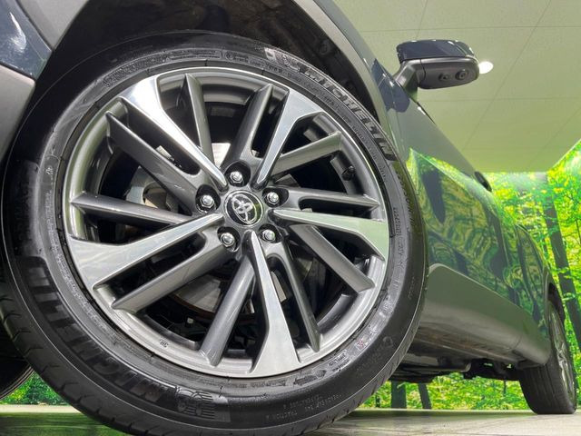 �y����18�C���`�A���~�z�C�[���z�O�ςɃ}�b�`���������A���~�z�C�[���𑕒����Ă���܂��B�e��ЊO�A���~�z�C�[����A�X�^�b�h���X�^�C�����戵�����Ă���܂��B���񂲑��k����������