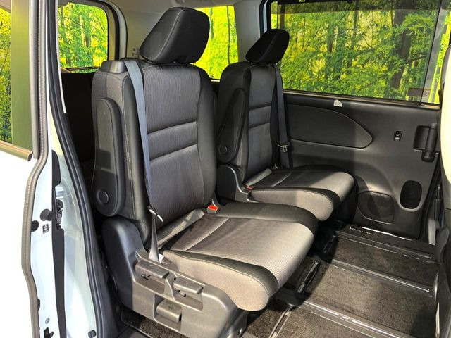 ���ڒ����̓E�H�[�N�X���[�ƂȂ��Ă���܂��B���ڂƎO��ڂ̈ړ�����~�肪�Ƃ��Ă��y�ɂȂ�̂ŁA���~��̍ۂ��X�g���X�������邱�Ƃ͂���܂����