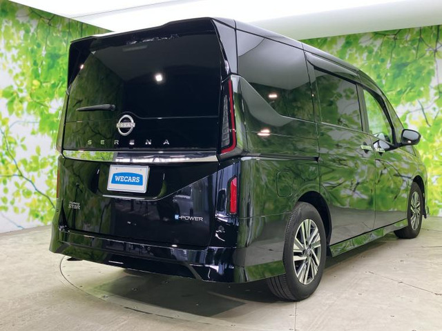 セレナ1.4 e-POWER ハイウェイスターV