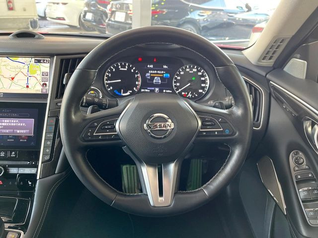 �y�����v�����X�e�A�����O�z�㎿�Ȋv���g�p���邱�ƂŁA��ɂ����������݂ƂĂ��^�]���₷���n���h���ł���