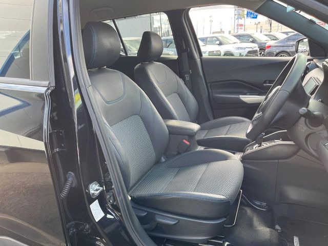 �y���烌�U�[�V�[�g�z����̂ӂ���肪�e�ՂŃ����e�i���X�����ȒP�ȁA�@�\���ɗD��鍇����v���̗p�����㎿�ȃV�[�g�ł��B����S�n���悭�A���������ӂ��S�n�ǂ��ԓ���Ԃ����o���Ă���܂��B