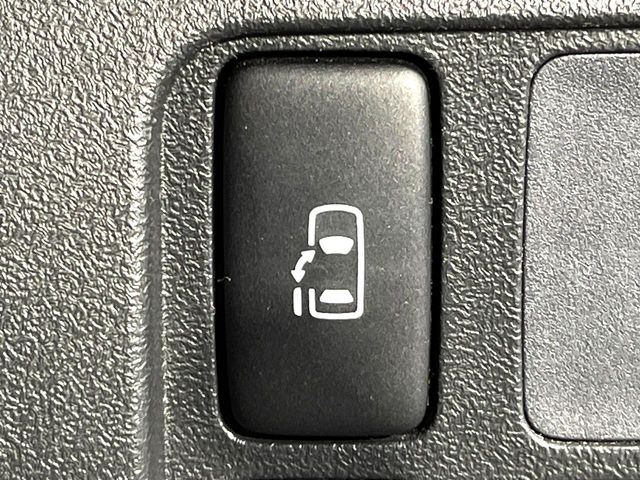 �y�p���[�X���C�h�h�A�z�X�}�[�g�L�[��^�]�Ȃ̃X�C�b�`�ŃX���C�h�h�A�̊J���\���d��������͂����ăh�A���J����K�v�������A���������q�l�ł��A�d���ו��������Ă��鎞�����N�ɊJ���߂ł��܂���