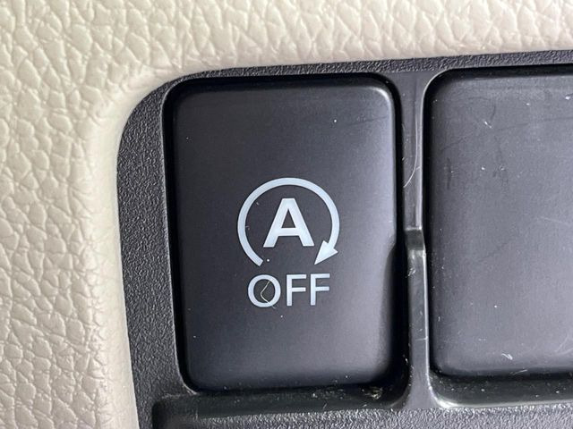 �y�A�C�h�����O�X�g�b�v�z�ԐM����a�؂Œ�Ԃ����ۂɃG���W�����~���A���ʂȔR���̏����}���܂��B�R��������ی�ɂȂ���@�\��G���W���̓u���[�L�𗣂��΍Ďn�����܂��B