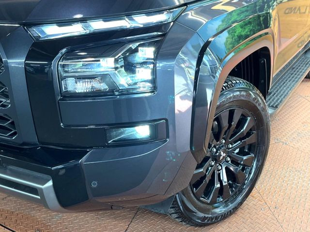 �yLED�w�b�h���C�g�z���V����ԑ��s�����ǍD�Ȏ��E���m�ۂ����S���ĉ^�]�ł��鍂�P�xLED�w�b�h���C�g�𑕔�!�_�����x�������A����d�͂��}�����Ă��܂��B