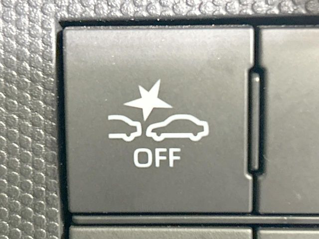 �y�X�}�[�g�A�V�X�g�z���s���ɑO���̎ԗ�����F�����A�Փ˂������Ȏ��͌x��ƃu���[�L�ŏՓˉ���Ɣ�Q�y�����A�V�X�g�B�����S�Ƀh���C�u�����y���݂��������܂��B