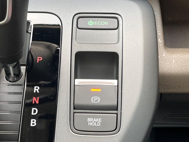 �y�d���p�[�L���O�u���[�L�z�p�[�L���O�u���[�L�͕֗��ȓd����!�{�^����ő���ł��A�A�N�Z���𓥂߂Ύ����ŉ�������܂��􃌃o�[��y�_���������̂ŉ^�]�ȉ����������肵�܂��ˁ�