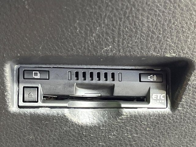 【ETC】高速道路の料金所をストレスなく通過!話題のスポットやサービスエリアに多い「スマートIC」利用時は必須のアイテムです。当店でセットアップを実施、ご納車当日からすぐにご利用いただけます!