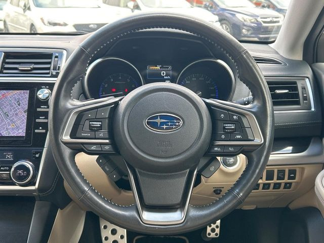 �y�����v�����X�e�A�����O�z�㎿�Ȋv���g�p���邱�ƂŁA��ɂ����������݂ƂĂ��^�]���₷���n���h���ł���