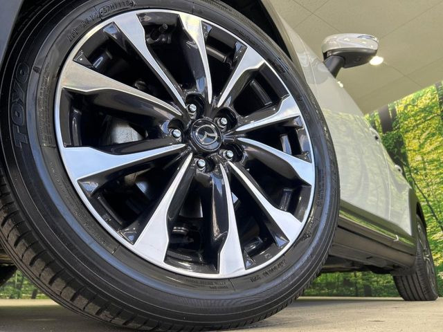 �y����18�C���`�A���~�z�C�[���z�O�ςɃ}�b�`���������A���~�z�C�[���𑕒����Ă���܂��B�e��ЊO�A���~�z�C�[����A�X�^�b�h���X�^�C�����戵�����Ă���܂��B���񂲑��k����������