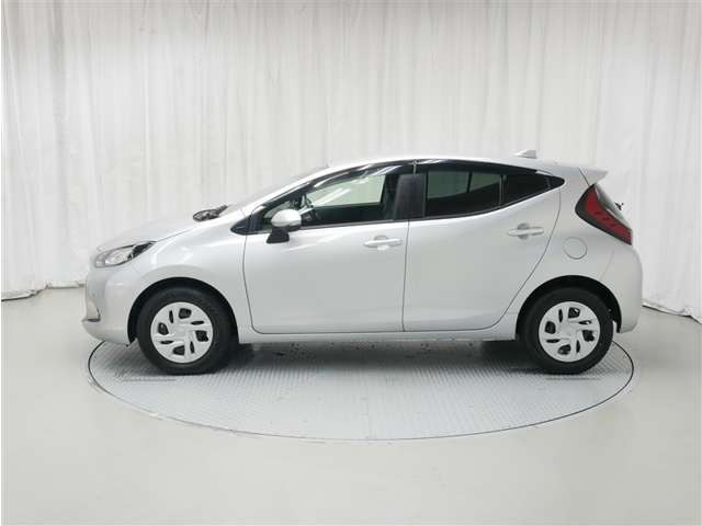 アクア1.5 G E-Four 4WD