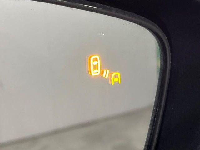 �y�u���C���h�X�|�b�g���[�j���O�z���s���A�h�A�~���[�̎��p�ɂȂ�₷���ӏ��Ɍ㑱�Ԃ��ڋ߂���ƃT�C�h�~���[�t�߂Ɍx����\���A�h���C�o�[�ɒ��ӊ��N�����Ă���܂��B