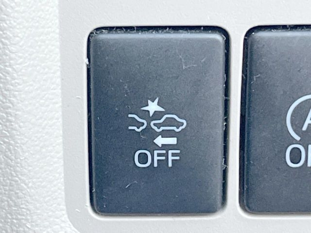 �y�g���^�Z�[�t�e�B�Z���X�z���s���ɑO���̎ԗ�����F�����A�Փ˂������Ȏ��͌x��ƃu���[�L�ŏՓˉ���Ɣ�Q�y�����A�V�X�g�B�����S�Ƀh���C�u�����y���݂��������܂��B