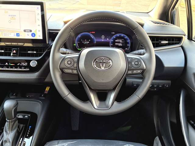 カローラ1.8 ハイブリッド W×B