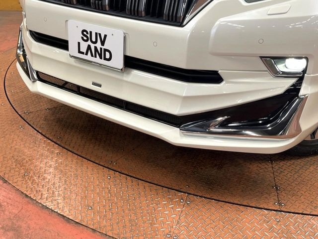 【モデリスタエアロ】人気のモデリスタエアロを装着!クルマの外観がよりスタイリッシュになり、街中で存在感あふれる1台に♪将来買い替える時にもリセールに影響しやすく、価値ある人気の装備です!