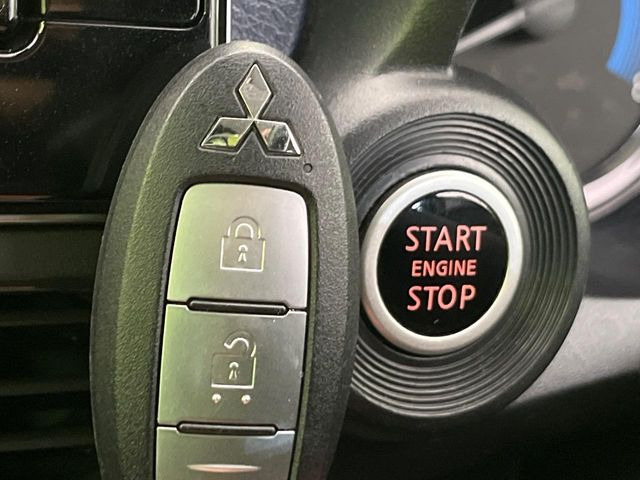 �y�I�y���[�V�����L�[�z�J�o����|�P�b�g�ɓ��ꂽ�܂܂ł��h�A�̎{���E�������\�ȃX�}�[�g�L�[�𑕔��B�G���W���̃I���E�I�t�����J�M�����o���K�v����������Ƃ��Ă��֗��ł���