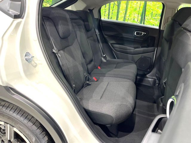 ���i���ȃI���W�i���t���A�}�b�g���I�v�V�����ɂĂ��p�ӂ��Ă���܂��B���D���ȃf�U�C����J���[�����Ԃɍ��킹�đI��ł����������Ƃ��ł��܂���