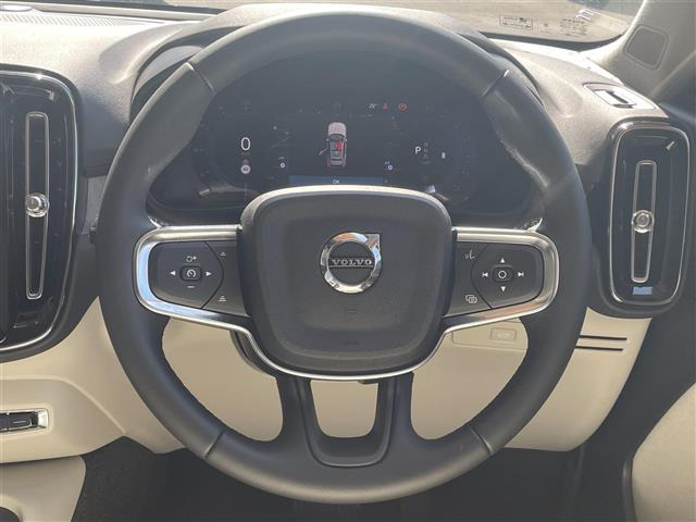 XC40アルティメット B4 AWD 4WD