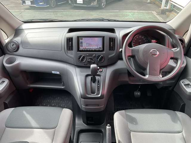 NV200バネットバン1.6 DX