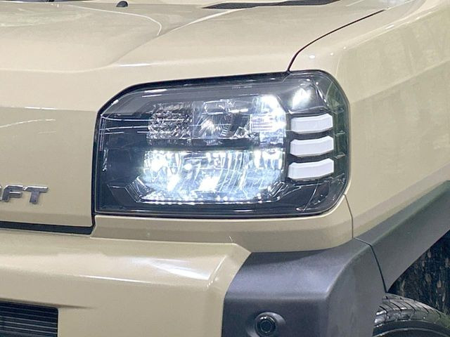 �yLED�w�b�h���C�g�z���V����ԑ��s�����ǍD�Ȏ��E���m�ۂ����S���ĉ^�]�ł��鍂�P�xLED�w�b�h���C�g�𑕔�!�_�����x�������A����d�͂��}�����Ă��܂��B