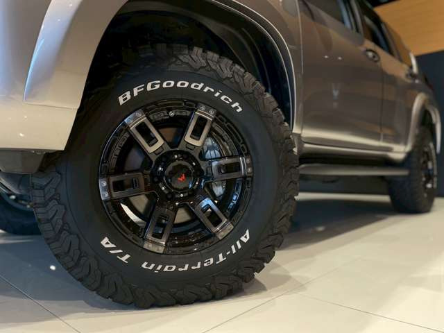 ランドクルーザープラド2.8 TX ディーゼル 4WD