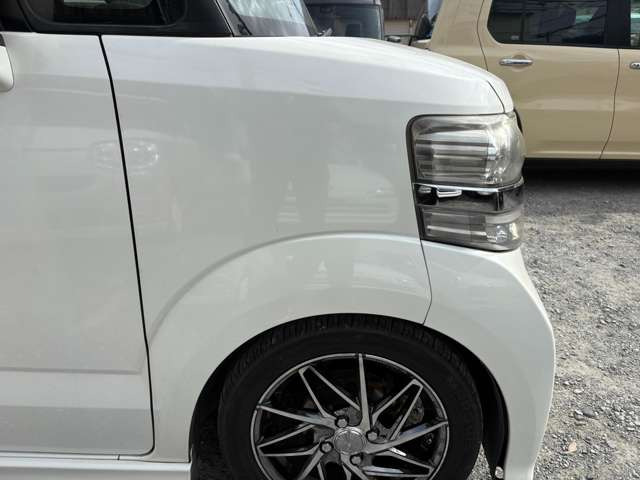 �f�ڎʐ^�ȊO�̎ʐ^���������܂�!���ڂ������ʐ^�������ɎB�蒼�����Ƃ��\�ł��̂ŁA���C�y�ɂ��\���t��������!