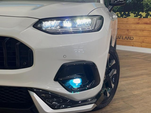 �yLED�w�b�h���C�g�z���V����ԑ��s�����ǍD�Ȏ��E���m�ۂ����S���ĉ^�]�ł��鍂�P�xLED�w�b�h���C�g�𑕔�!�_�����x�������A����d�͂��}�����Ă��܂��B