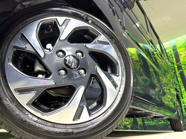 【純正アルミホイール】外観にマッチした純正アルミホイールを装着しております。各種社外アルミホイールや、スタッドレスタイヤも取扱いしております。是非ご相談ください♪