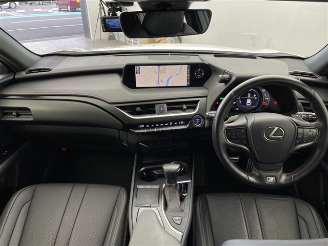 UX250h Fスポーツ