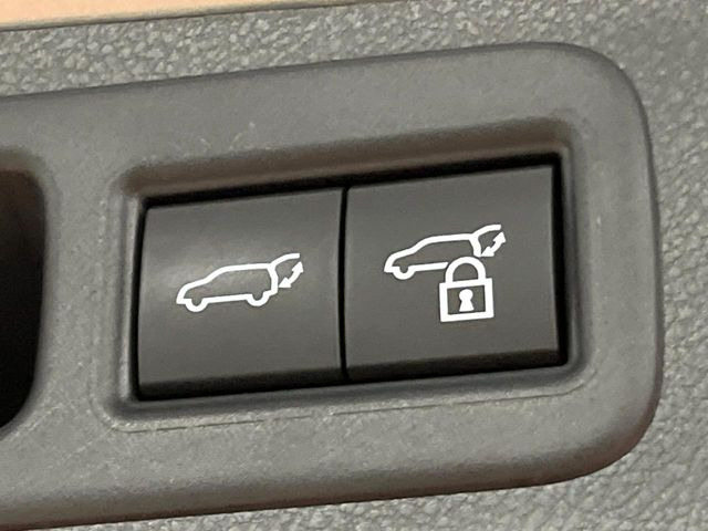 �y�p���[�o�b�N�h�A�z�X�}�[�g�L�[��^�]�Ȃ̃{�^�������������Ń��A�Q�[�g�������ŊJ���܂�!�ו��������Ă��鎞��A�����ʒu�ɂ���o�b�N�h�A��߂�ۂɕ֗��ȋ@�\�ł���