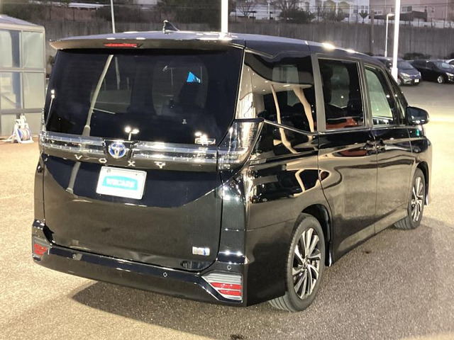 ヴォクシー1.8 ハイブリッド S-Z