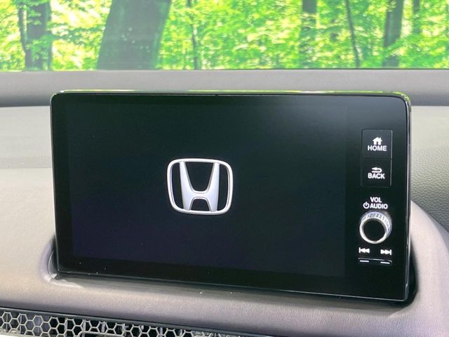 �y9�C���` �z���_�R�l�N�g�f�B�X�v���C�z���F���̍������ʃf�B�X�v���C�Ńi�r�̎g�p��A�������̃X�}�[�g�t�H���ƘA�g����bluetooth�ł̉��y�Đ����\�ł���