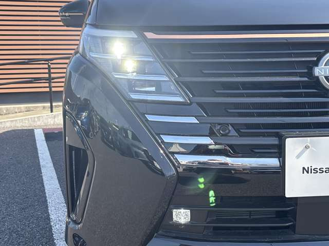 セレナ1.4 e-POWER ハイウェイスターV 90周年記念車