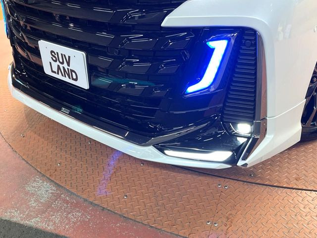 【モデリスタエアロ】人気のモデリスタエアロを装着!クルマの外観がよりスタイリッシュになり、街中で存在感あふれる1台に♪将来買い替える時にもリセールに影響しやすく、価値ある人気の装備です!