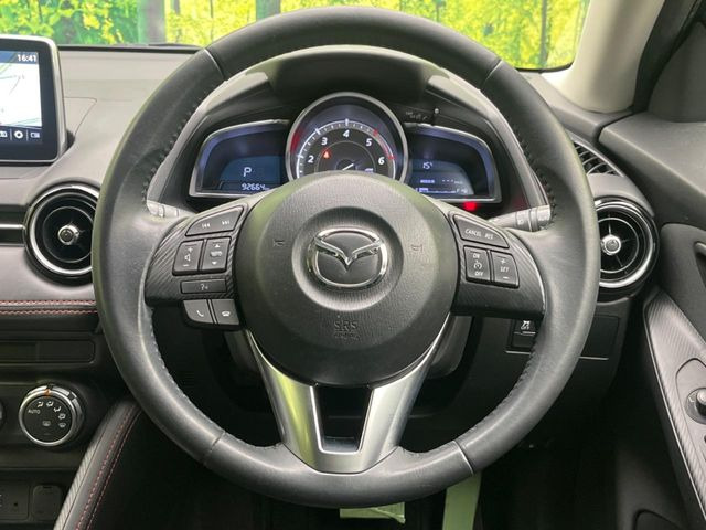 �y�����v�����X�e�A�����O�z�㎿�Ȋv���g�p���邱�ƂŁA��ɂ����������݂ƂĂ��^�]���₷���n���h���ł���