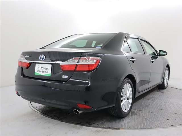 カムリハイブリッド2.5 レザーパッケージ