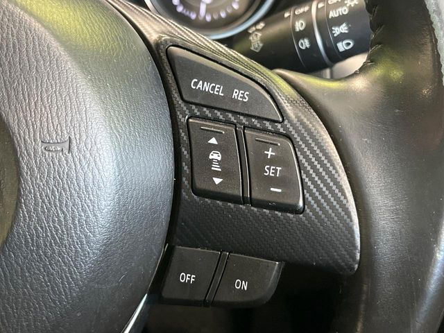 �y�N���[�Y�R���g���[���z�������H�����N���N���s�B�A�N�Z���𗣂��Ă���葬�x�ő��s���ł��A�������^�]���̕��S���y��!�����E�������ȒP�ȃX�C�b�`����Œ����ł��܂��B