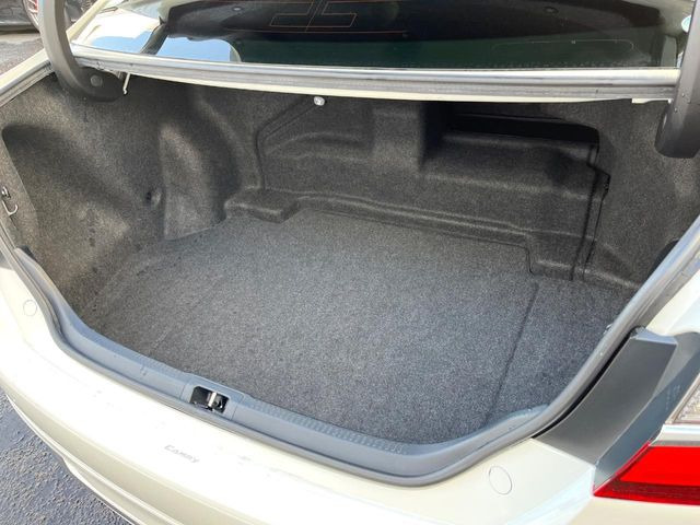 ���i�̂���������ʋ΁A���}���ɏ\���ȉ׎��X�y�[�X���m�ۂ��Ă���܂��B