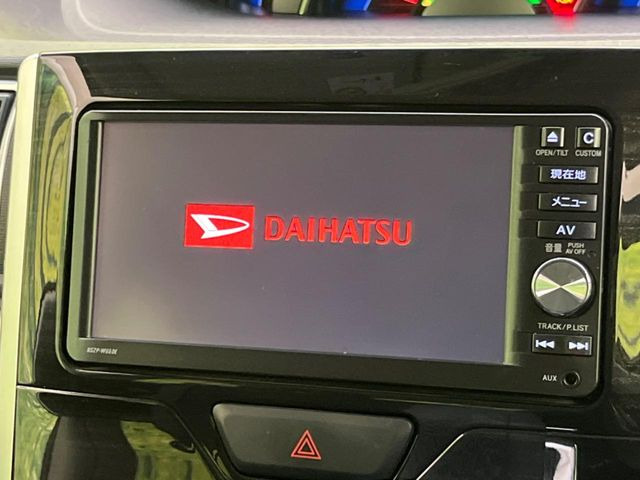 �y�����i�r�z�l�C�̏����i�r�𑕔����Ă���܂��B�i�r�̎g���₷���͂������A�I�[�f�B�I�@�\���[��!�L�����v�◷�s�͂������A�ʋ΂┃�����ȂǕ��i�̃h���C�u���y�����Ȃ�͂���