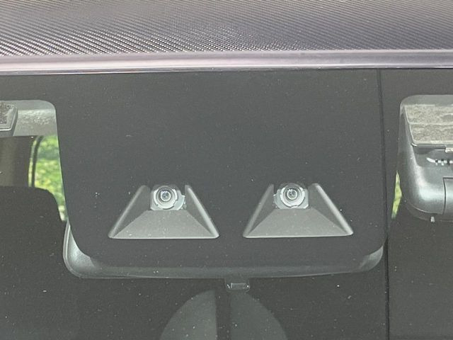 �y�X�}�[�g�A�V�X�g�z���s���ɑO���̎ԗ�����F�����A�Փ˂������Ȏ��͌x��ƃu���[�L�ŏՓˉ���Ɣ�Q�y�����A�V�X�g�B�����S�Ƀh���C�u�����y���݂��������܂��B