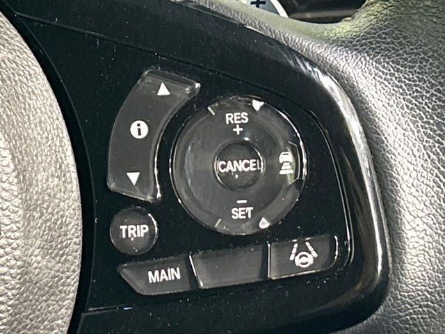 �y�A�_�v�e�B�u�N���[�Y�R���g���[���z�������H�ł̒��������s���y��!!�����ő��x��ۂN���[�Y�R���g���[�����A�Փˌy���V�X�e���ƘA�g���A�O���̎ԗ������m���ĎԊԂ�ۂ悤�ɑ��x���߂��Ă���܂�!!