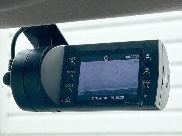 �y�h���C�u���R�[�_�[�z�h���C�u���R�[�_�[����!���s���͂������A������^�]�⎖�̂ɑ��������ہA�f���ŋL�^���A����̃��X�N�ɔ����܂��B���L�^�pSD�J�[�h�͂��q�l�����g�ł��������������K�v������܂��B